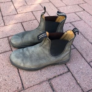 Blundstone Chelsea Boots in Rustic Black--US Women's 9/Men's 7